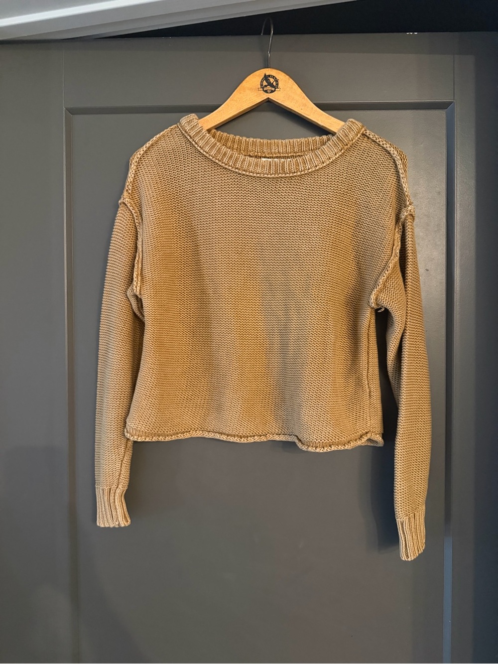 American Eagle Outfitters Cropped Knit Crewneck Sweater size Small